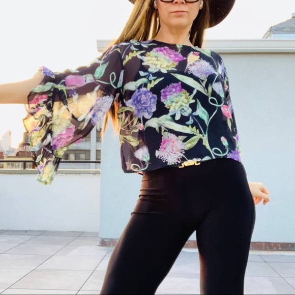 H&M Seethrough Floral BatWing Bell Flare Sleeve - Picture 2 of 16